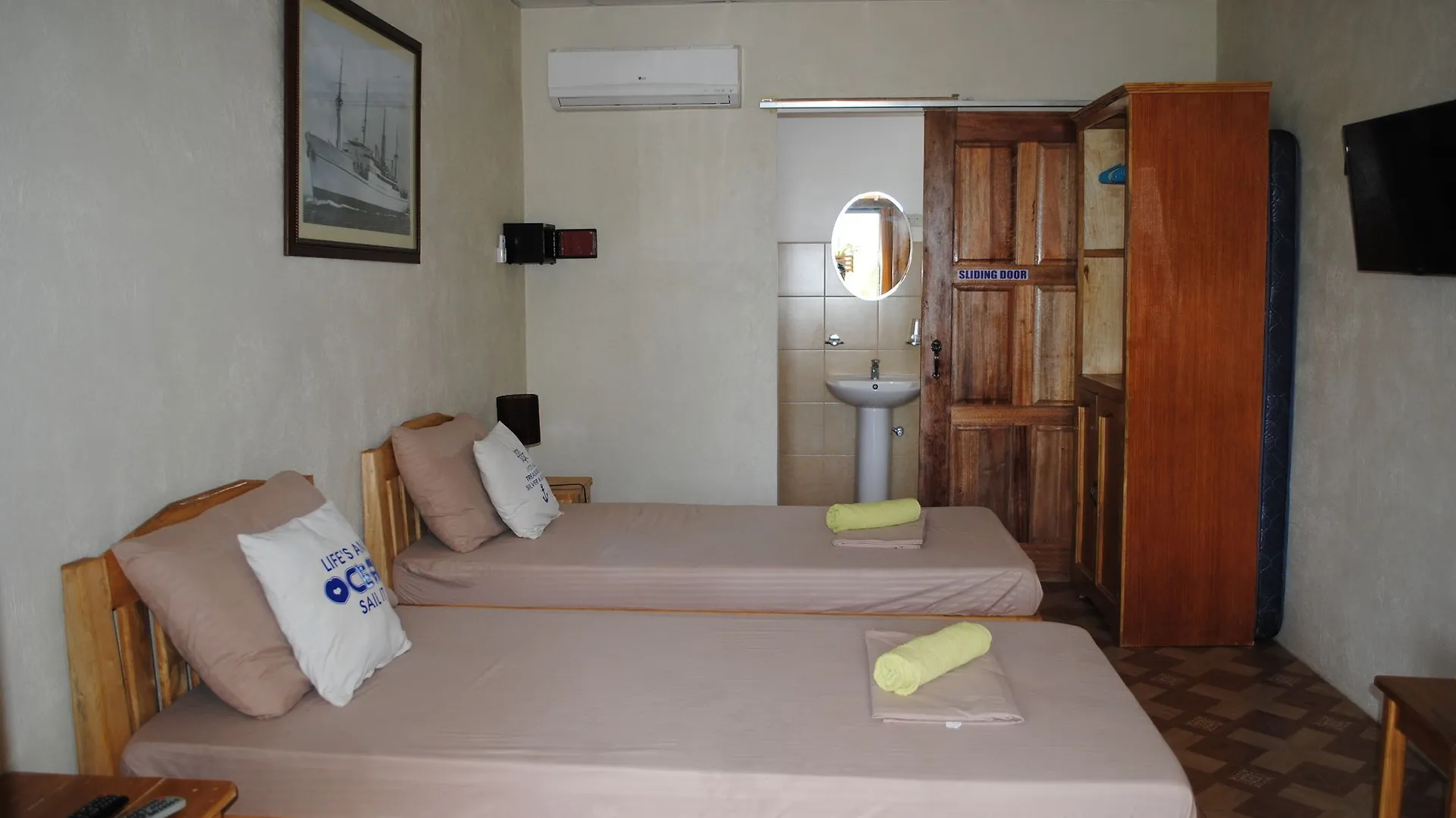 ** Inn Captain'S Lodge And Bar Panglao Philippines